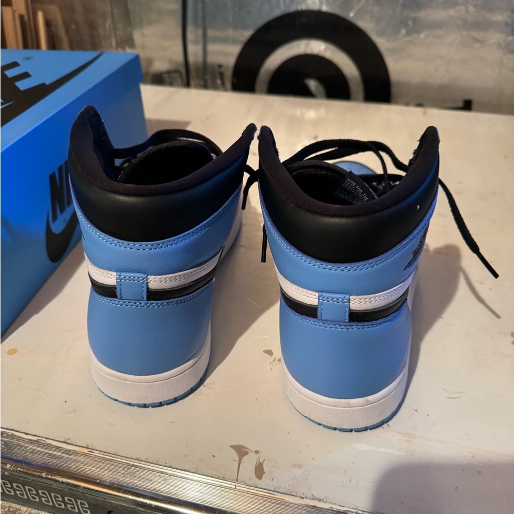 Jordan 1 UNC toe size 11.5 basically new, slightly used